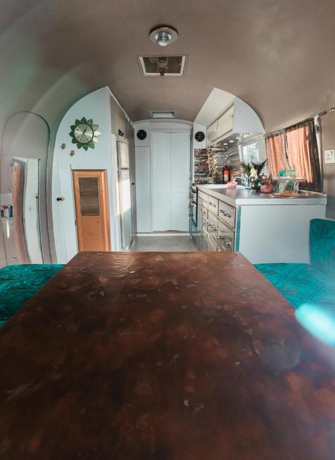 Silver Airstream Glamping & Rental Чичестер Экстерьер фото