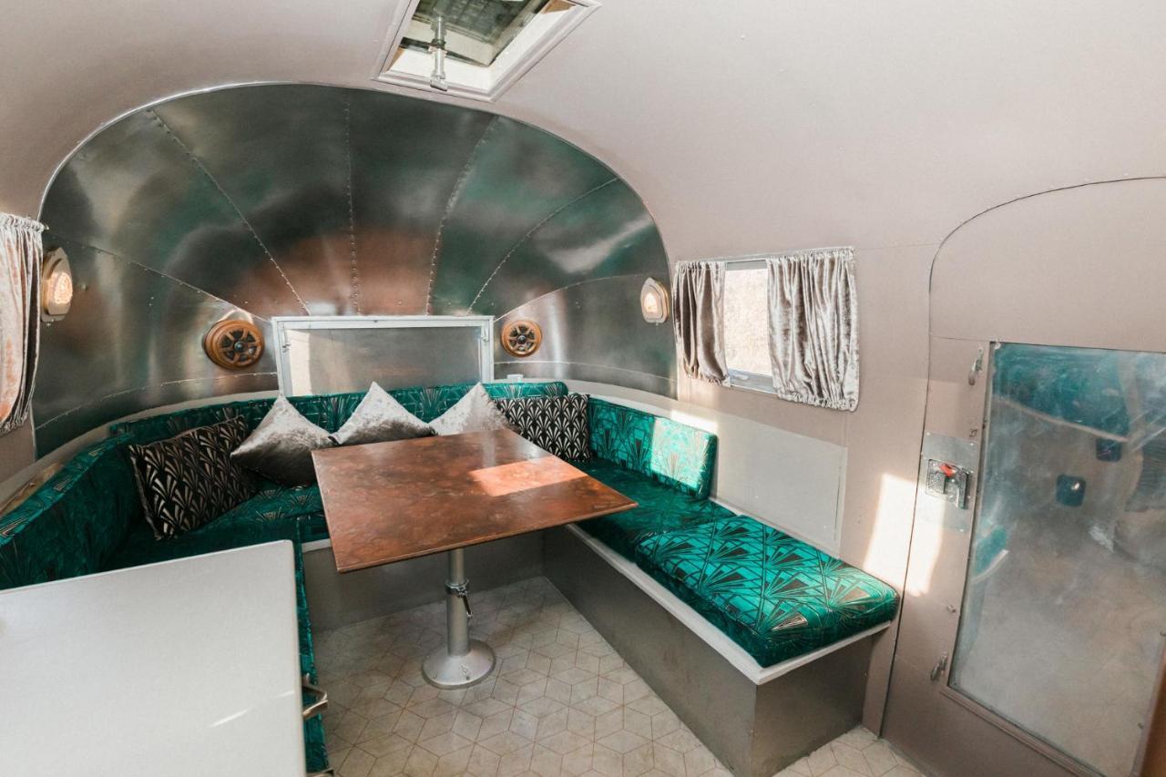 Silver Airstream Glamping & Rental Чичестер Экстерьер фото