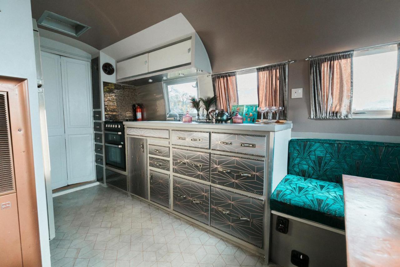 Silver Airstream Glamping & Rental Чичестер Экстерьер фото