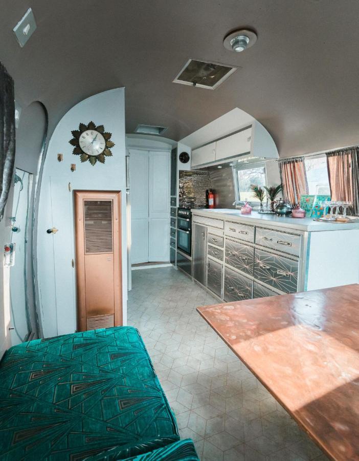 Silver Airstream Glamping & Rental Чичестер Экстерьер фото