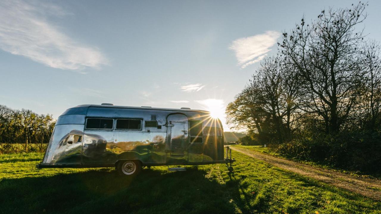 Silver Airstream Glamping & Rental Чичестер Экстерьер фото