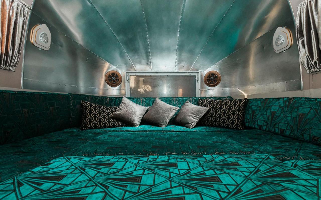 Silver Airstream Glamping & Rental Чичестер Экстерьер фото