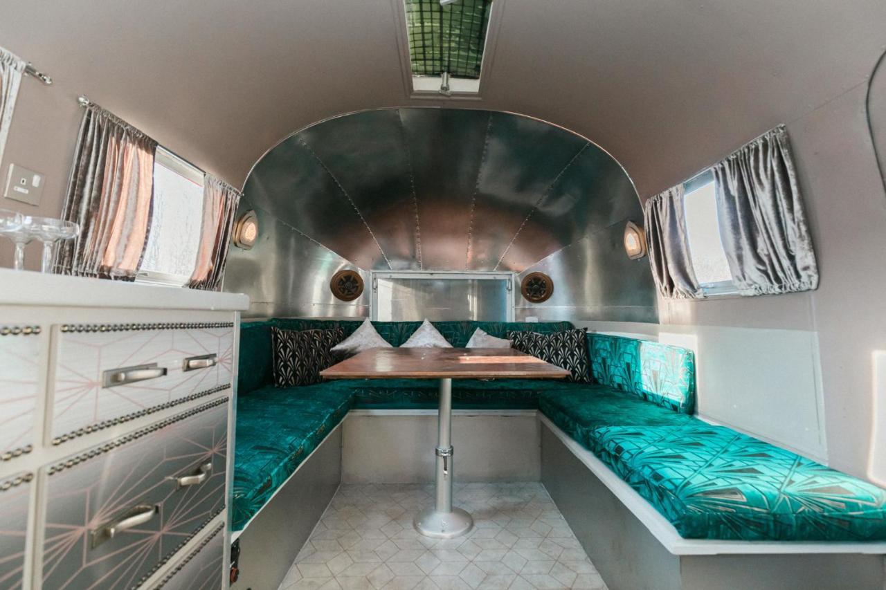 Silver Airstream Glamping & Rental Чичестер Экстерьер фото