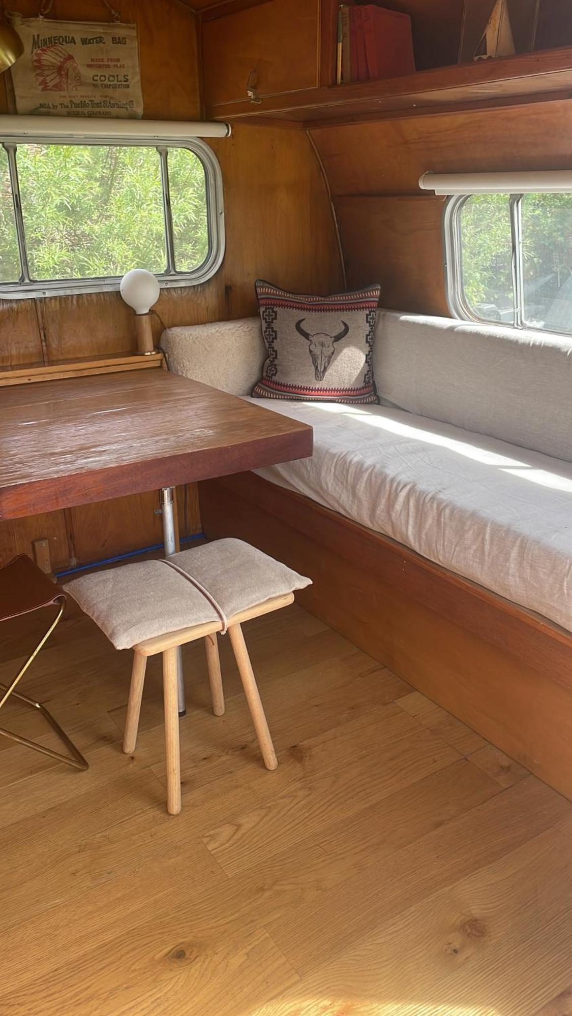 Silver Airstream Glamping & Rental Чичестер Экстерьер фото