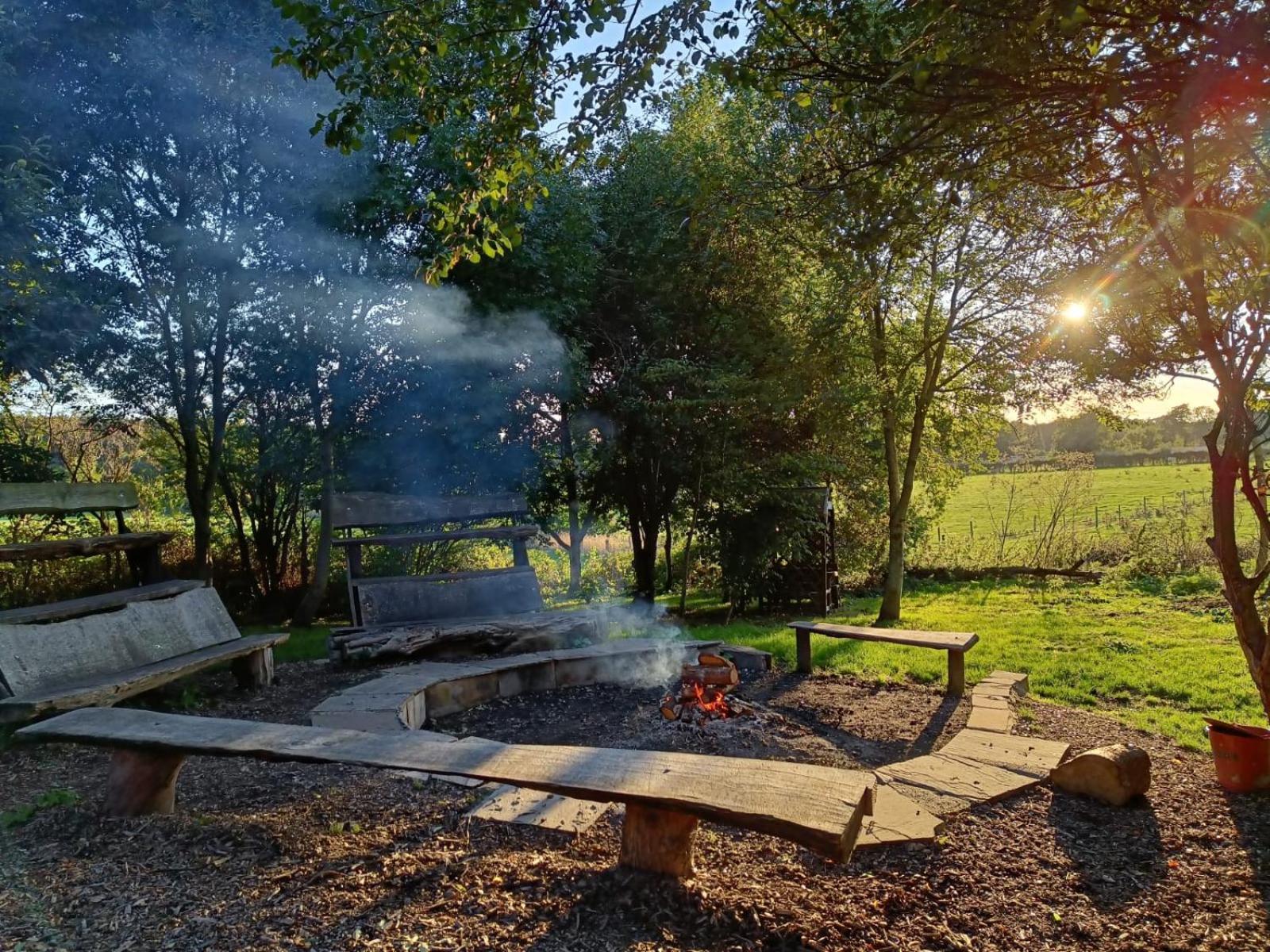 Silver Airstream Glamping & Rental Чичестер Экстерьер фото
